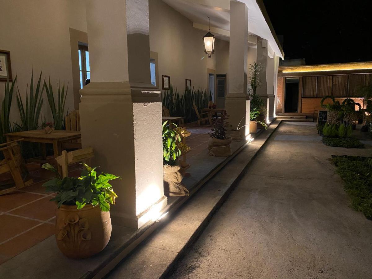 Hotel Express Quinta Soledad Мехіко Екстер'єр фото